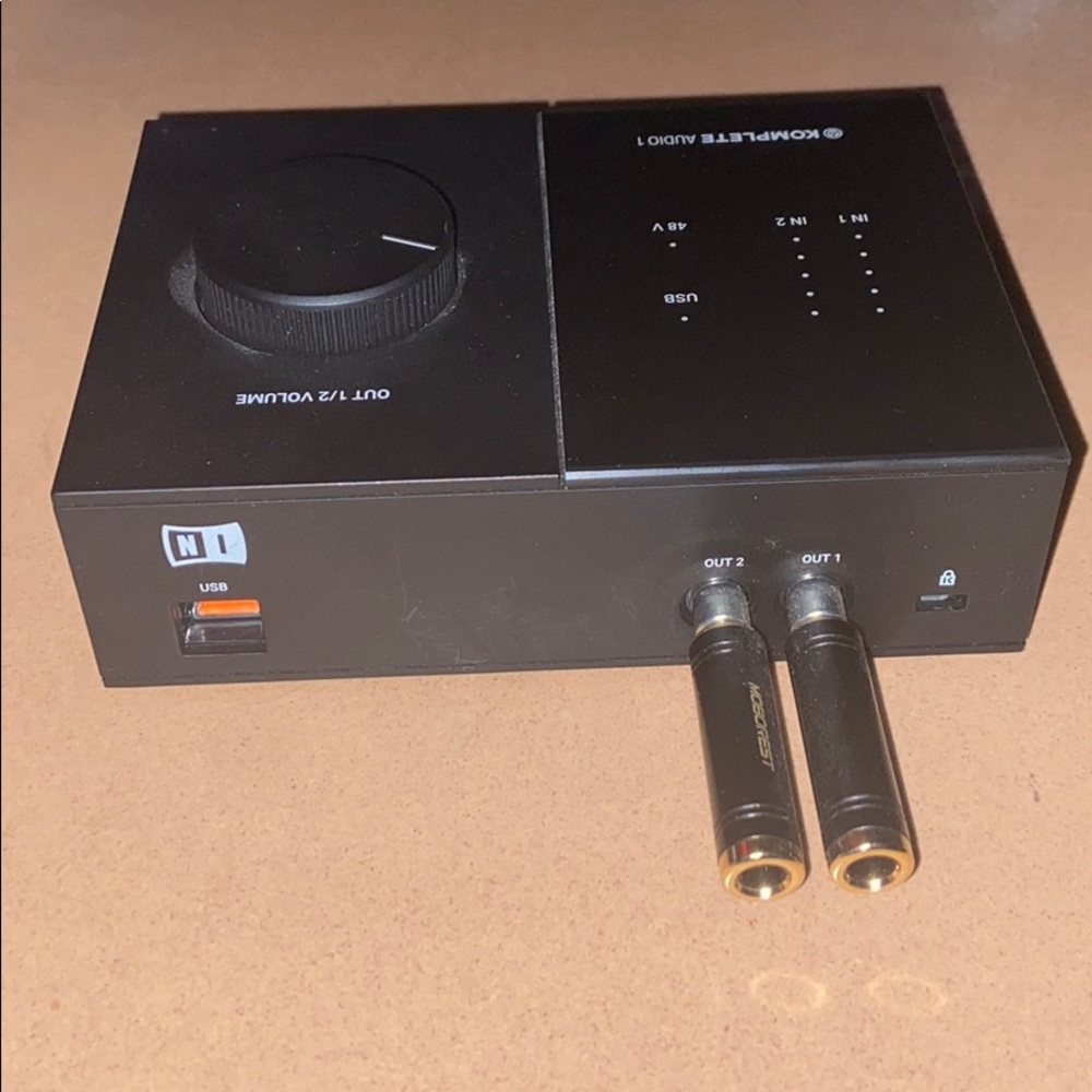 Komplete Audio interface - Picture 2 of 3